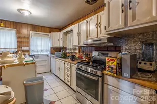 3819 Ellenwood Pl, Charlotte, NC 28217 - Photo 10