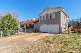 3819 Ellenwood Pl, Charlotte, NC 28217 - Photo 1