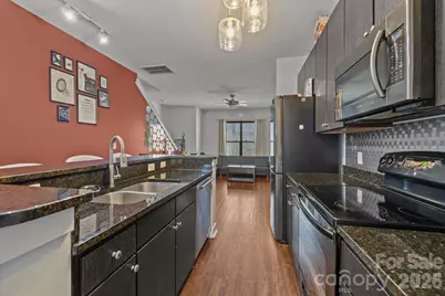 819 Seigle Point Drive, Charlotte, NC 28204 - Photo 12