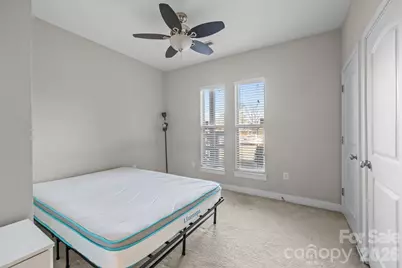 819 Seigle Point Drive, Charlotte, NC 28204 - Photo 8