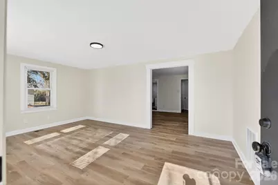 1453 19th Avenue NE, Hickory, NC 28601 - Photo 10