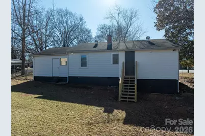 1453 19th Avenue NE, Hickory, NC 28601 - Photo 4