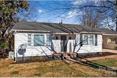 1453 19th Avenue NE, Hickory, NC 28601 - Photo 2