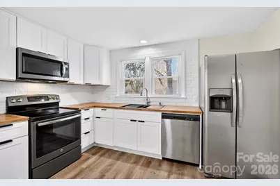 1453 19th Avenue NE, Hickory, NC 28601 - Photo 14