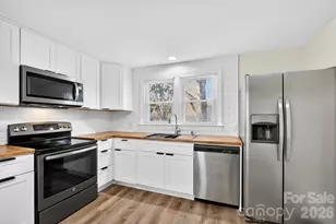 1453 19th Ave NE, Hickory, NC 28601 - Photo 14