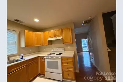 6007 Cougar Lane, Charlotte, NC 28269 - Photo 2