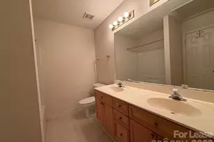 6007 Cougar Ln, Charlotte, NC 28269 - Photo 10