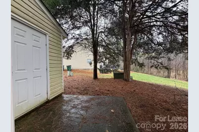 6007 Cougar Lane, Charlotte, NC 28269 - Photo 18