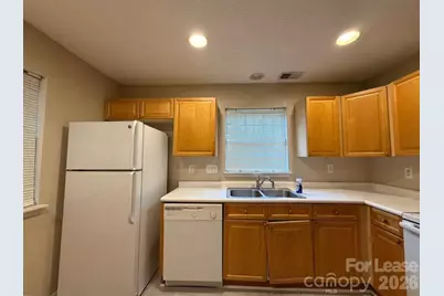 6007 Cougar Lane, Charlotte, NC 28269 - Photo 4