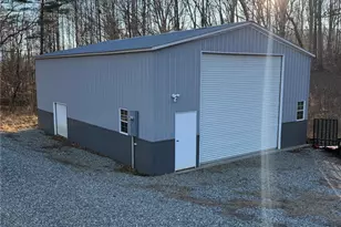 133 Ridge Rd, Candler, NC 28715 - Photo 4