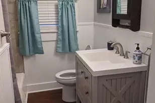 4033 W Tyvola Rd, Charlotte, NC 28208 - Photo 26