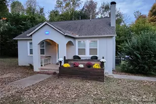 4033 W Tyvola Rd, Charlotte, NC 28208 - Photo 1