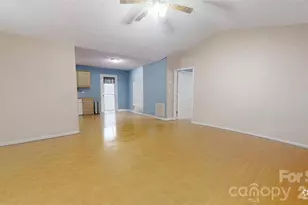 3124 Banks St, Lincolnton, NC 28092 - Photo 6