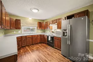 16421 Shallow Pond Rd, Charlotte, NC 28278 - Photo 10