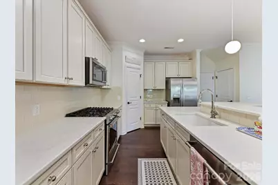 6024 Union Pacific Avenue, Charlotte, NC 28210 - Photo 12