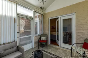 9830 Willow Bark Ct, Charlotte, NC 28210 - Photo 32