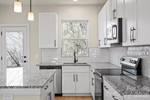 1562 7th Ave Dr SW, Hickory, NC 28602 - Photo 12