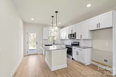 1562 7th Avenue Drive SW, Hickory, NC 28602 - Photo 10