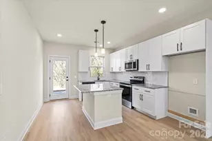 1562 7th Ave Dr SW, Hickory, NC 28602 - Photo 10