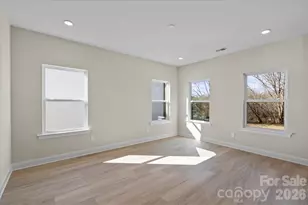 1562 7th Ave Dr SW, Hickory, NC 28602 - Photo 18