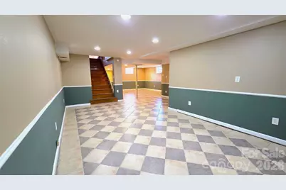 1627 Greenville Highway, Hendersonville, NC 28792 - Photo 30