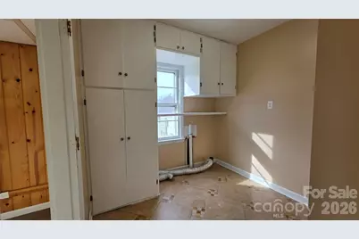 1627 Greenville Highway, Hendersonville, NC 28792 - Photo 20