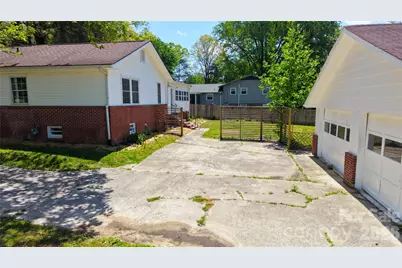 1627 Greenville Highway, Hendersonville, NC 28792 - Photo 40
