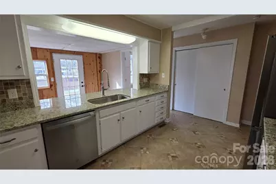 1627 Greenville Highway, Hendersonville, NC 28792 - Photo 22