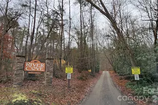 360 River Cv Ln, Hayesville, NC 28904 - Photo 4