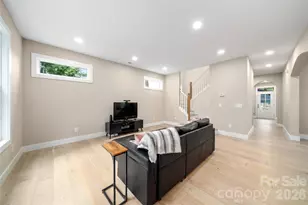 204 Maple Ave, Marion, NC 28752 - Photo 10