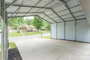 204 Maple Ave, Marion, NC 28752 - Photo 28