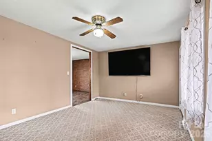 238 Lakeview Dr, Blacksburg, SC 29702 - Photo 10