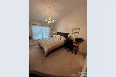 401 Hurston Circle, Charlotte, NC 28208 - Photo 12