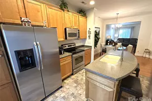 401 Hurston Circle, Charlotte, NC 28208 - Photo 10