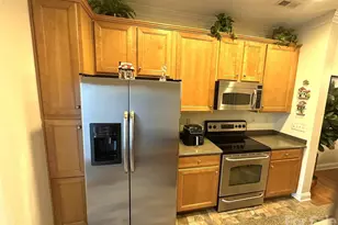 401 Hurston Circle, Charlotte, NC 28208 - Photo 8