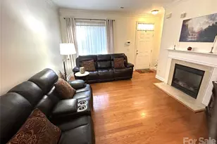 401 Hurston Circle, Charlotte, NC 28208 - Photo 2