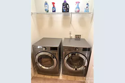 401 Hurston Circle, Charlotte, NC 28208 - Photo 20