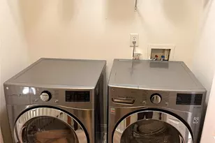 401 Hurston Circle, Charlotte, NC 28208 - Photo 20