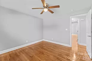 206 Hunter St, York, SC 29745 - Photo 6