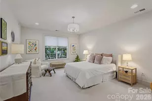 1708 Lombardy Cir, Charlotte, NC 28203 - Photo 16