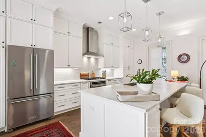 1708 Lombardy Circle #E, Charlotte, NC 28203 - Photo 6