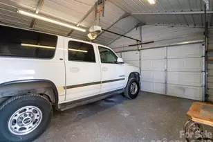 1212 Easy St, Hendersonville, NC 28791 - Photo 10