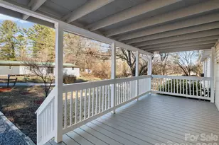 1212 Easy St, Hendersonville, NC 28791 - Photo 2