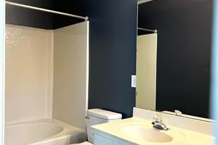 8378 Chaceview Ct, Charlotte, NC 28269 - Photo 12