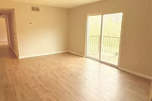 702 Farmhurst Dr, Charlotte, NC 28217 - Photo 2