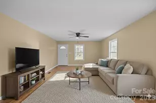 25 Byrd Rd, Black Mountain, NC 28711 - Photo 8