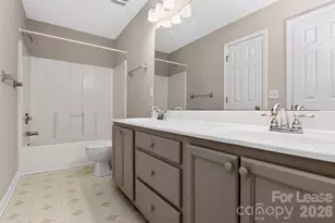 1823 Birch Heights Ct, Charlotte, NC 28213 - Photo 12