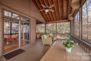 35 Hillcreek Dr, Asheville, NC 28804 - Photo 20