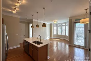 2810 Selwyn Ave, Charlotte, NC 28209 - Photo 2