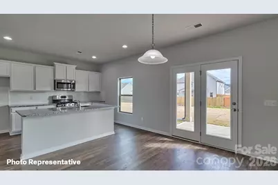 812 Candy Drive, Statesville, NC 28677 - Photo 2